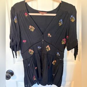 Rana Gill black floral embroidered top